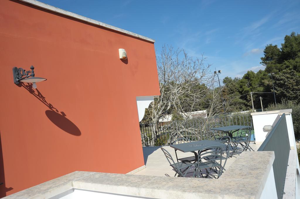 Gasthaus Relais Casabella Martina Franca Exterior foto